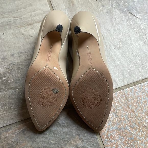 Vince Camuto “Vicky” patent pump - Picture 5 of 8
